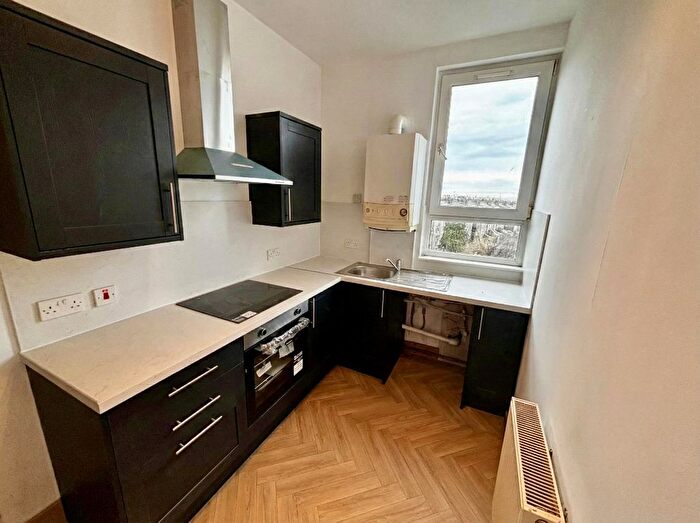 2 Bedroom Flat To Rent In King Street, Aberdeen, AB24