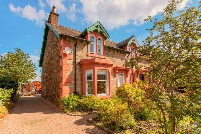 3 Bedroom Terraced House To Rent In March Street, EH45