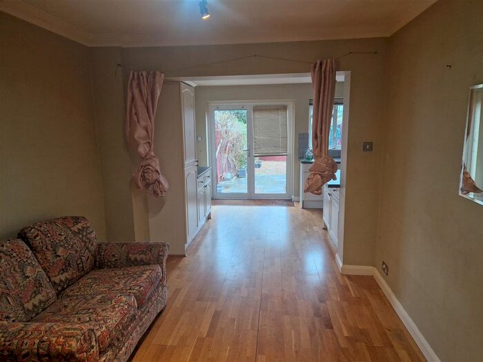 3 Bedroom Property To Rent In Cranford Drive, Hayes, UB3