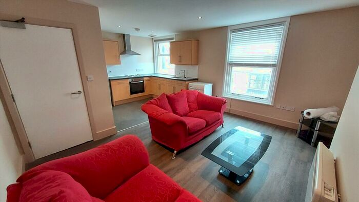 4 Bedroom Flat To Rent In Cheapside, Blackpool, FY1