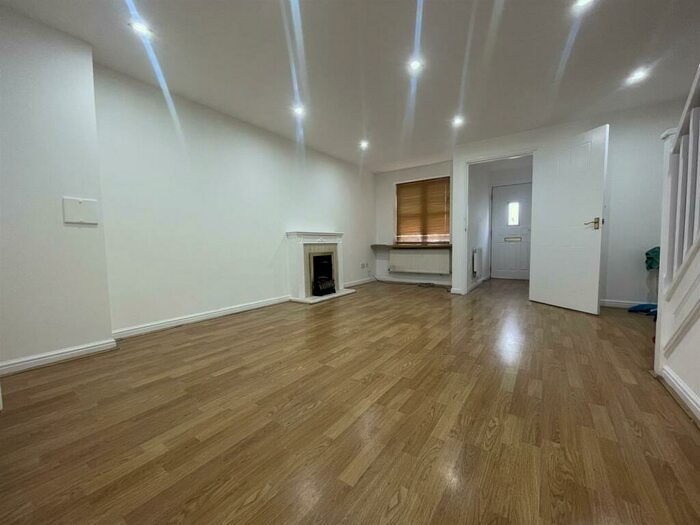 3 Bedroom House To Rent In Payne Close, Barking, IG11