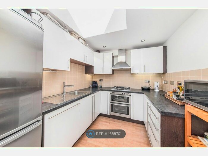 1 Bedroom Flat To Rent In West Cromwell Road, London, SW5