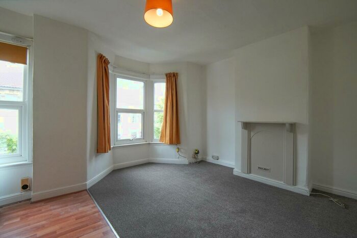 1 Bedroom Flat To Rent In Kensington Road, St George, Bristol, BS5