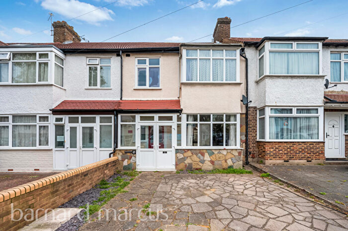 3 Bedroom House To Rent In Rosehill Avenue, Sutton, SM1