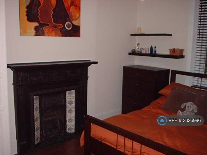 1 Bedroom Flat To Rent In Normanton Road, South Croydon, CR2