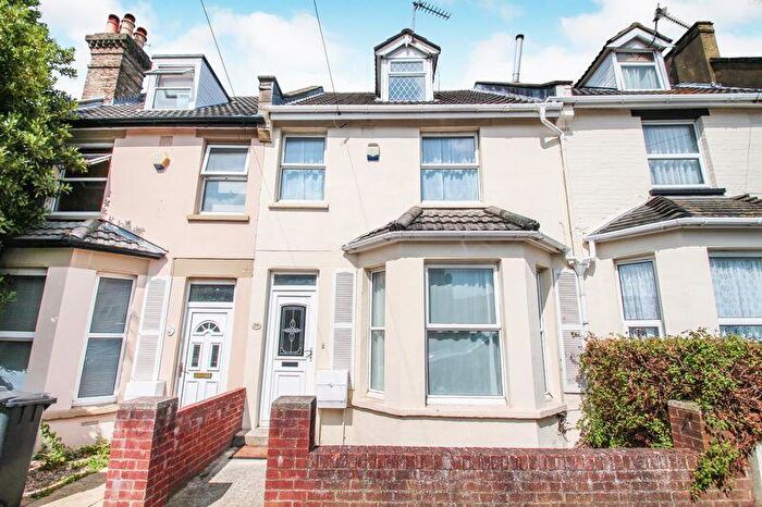 5 Bedroom Terraced House To Rent In Five Double Bedroom Student House, Bournemouth Town Centre, BH1