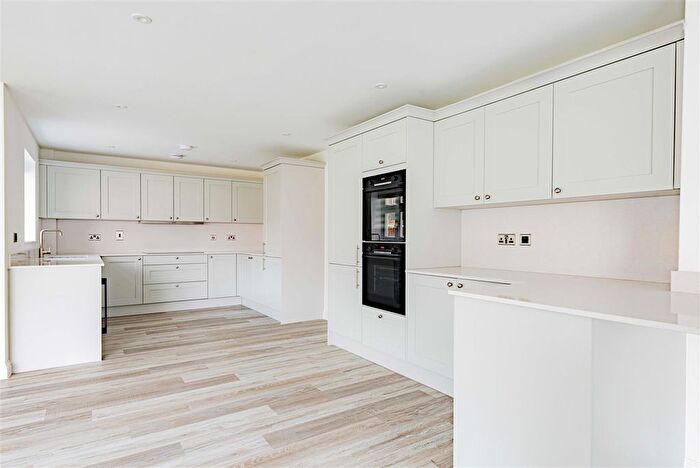 4 Bedroom Detached House For Sale In Azalea Cottage, Summerfield Close, Staple, Canterbury, CT3
