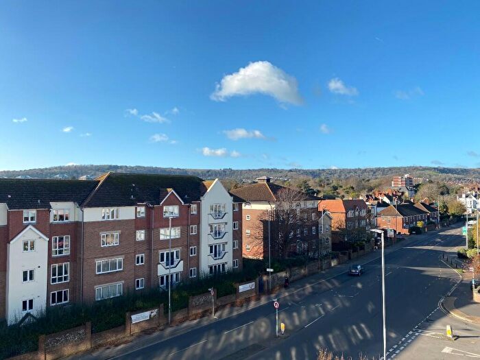 1 Bedroom Flat To Rent In Upperton Road, Eastbourne, East Sussex, BN21