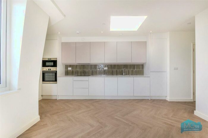 1 Bedroom Apartment To Rent In Ballards Lane, London, N3