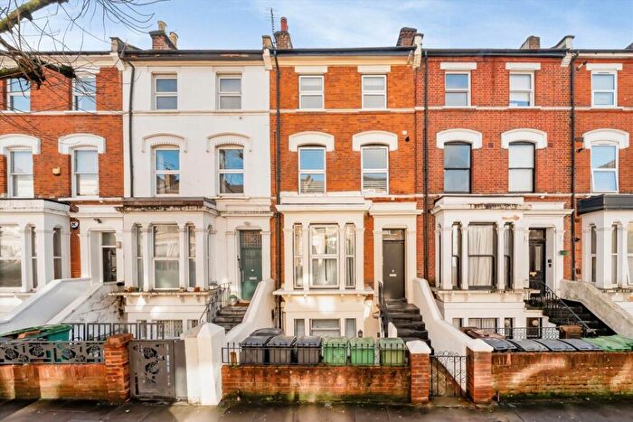 2 Bedroom Flat To Rent In Iverson Road, West Hampstead, NW6