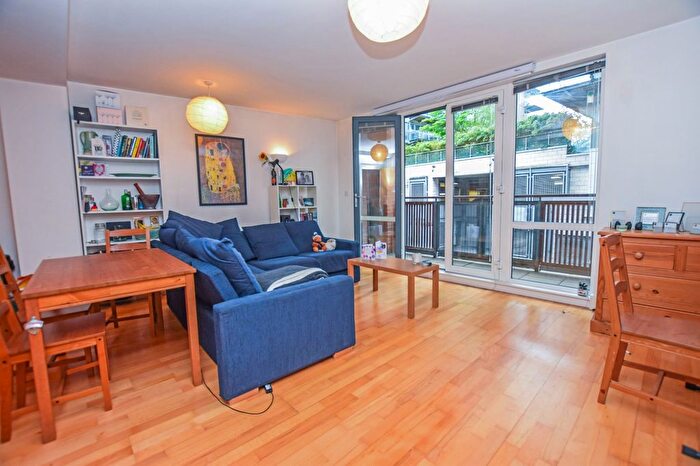 2 Bedroom Flat To Rent In The Gallery, Blackfriars Street, City Centre, Salford, M3