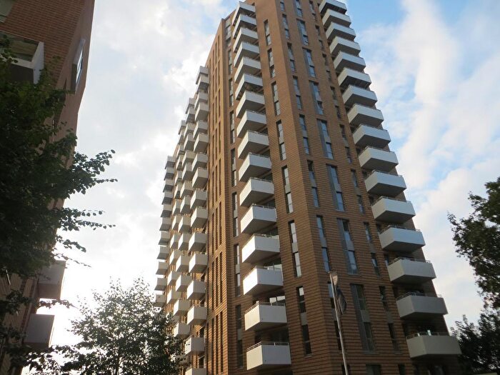 1 Bedroom Flat To Rent In Ivy Point, Hannaford Walk, Bromley By Bow, London, E3
