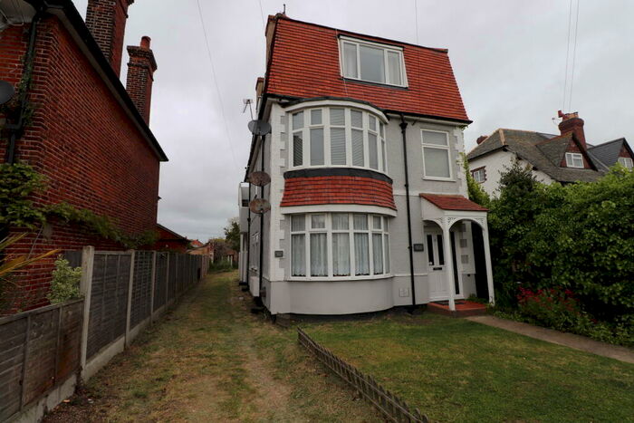 2 Bedroom Apartment To Rent In Holland Road, Clacton-on-Sea, CO15