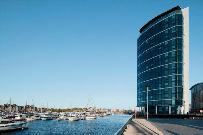 2 Bedroom Flat To Rent In Chatham Quays, Dock Head Road, Chatham, Kent, ME4