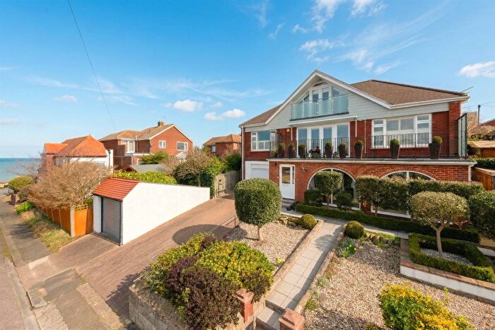 5 Bedroom Detached House For Sale In Harcourt Drive, Herne Bay, CT6