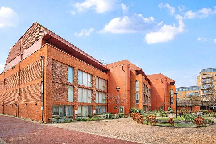 2 Bedroom Flat For Sale In Portway House, Ossory Road, London, SE1