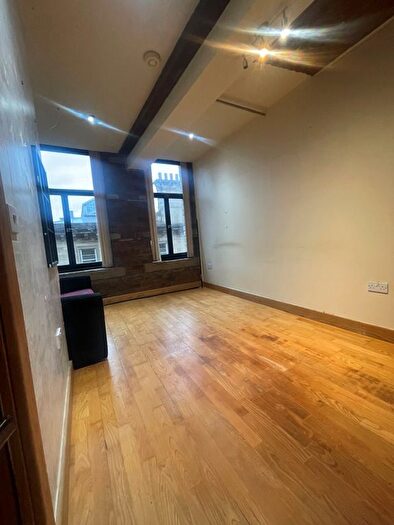 Block Of Flats To Rent In Broad Street, Bradford, BD1