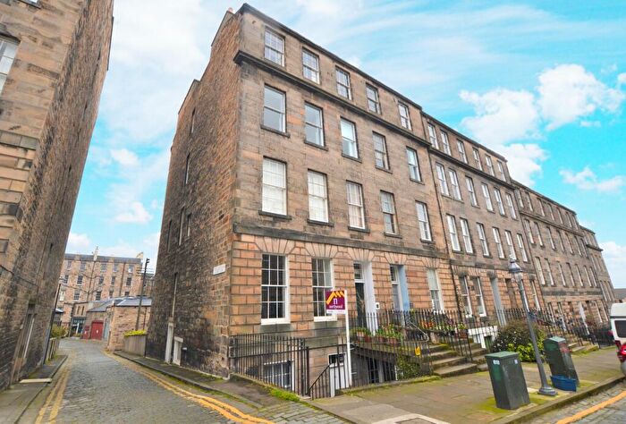 5 Bedroom Flat To Rent In Scotland Street, Edinburgh, EH3