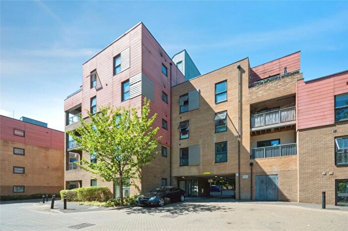 2 Bedroom Property For Sale In Mansfield Park Street, Southampton, Hampshire, SO18