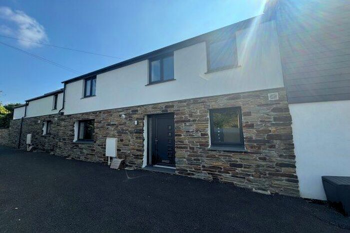 4 Bedroom Property To Rent In Carvedras, Truro, TR1