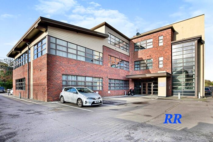 1 Bedroom Apartment To Rent In Macclesfield Road, Wilmslow, Cheshire, SK9