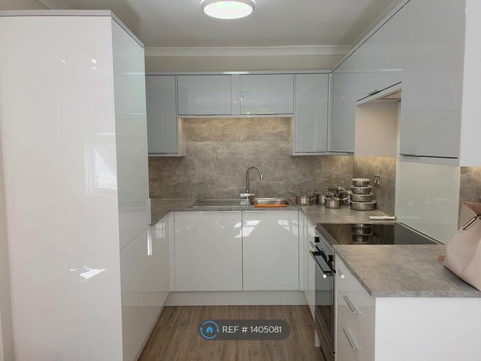 1 Bedroom Flat To Rent In High Street, Guildford, GU1