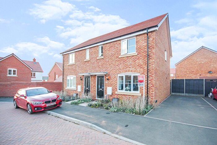 3 Bedroom Semi-Detached House For Sale In Antrobus Gardens, Bishops Tachbrook, Leamington Spa, CV33