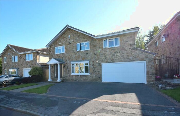 5 Bedroom Detached House To Rent In Adel Park Croft, Adel, Leeds, LS16