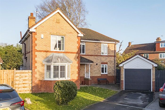 4 Bedroom Detached House For Sale In The Orchard, Bishopthorpe, York, YO23