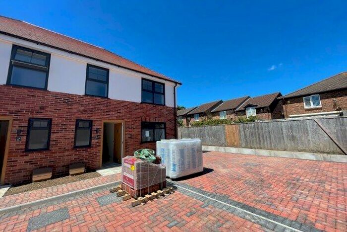 3 Bedroom Semi-Detached House To Rent In Tuttons Rise, Christchurch, BH23