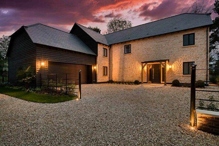 5 Bedroom Detached House For Sale In The Fairways, Frilford, OX13