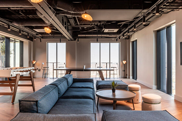 1 Bedroom Flat To Rent In Ten Degrees, Croydon, CR0