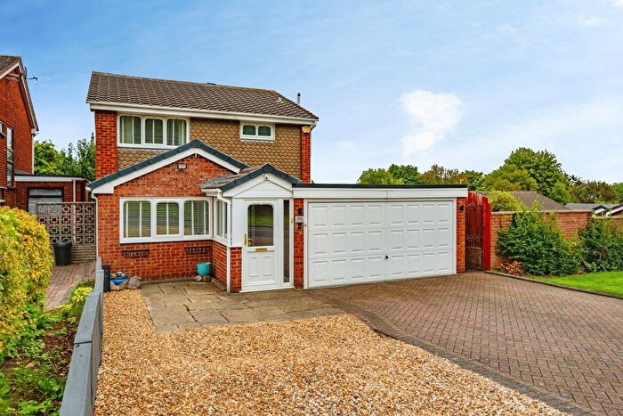 3 Bedroom Detached House For Sale In Stafford Road, Lichfield, Staffordshire, WS13