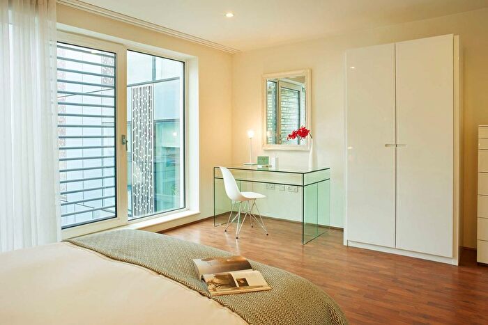 1 Bedroom Flat To Rent In Frying Pan Alley, London, E1