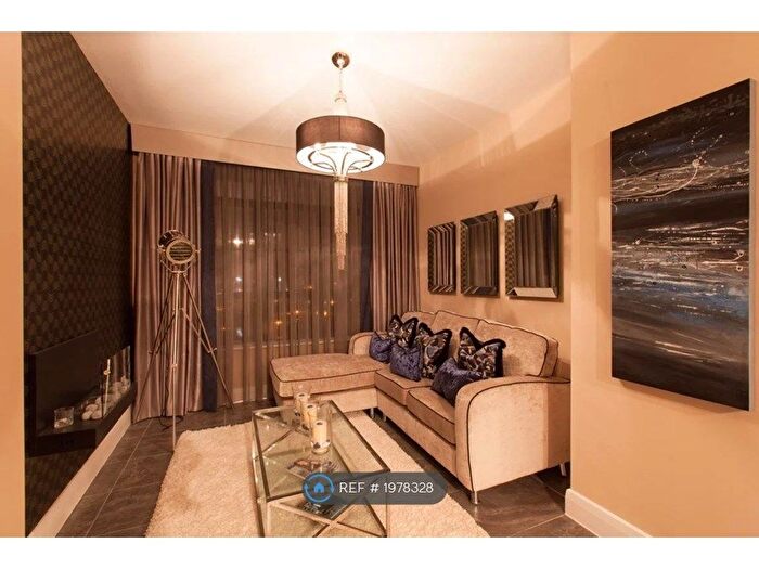 2 Bedroom Flat To Rent In Mount Stuart Square, Cardiff, CF10