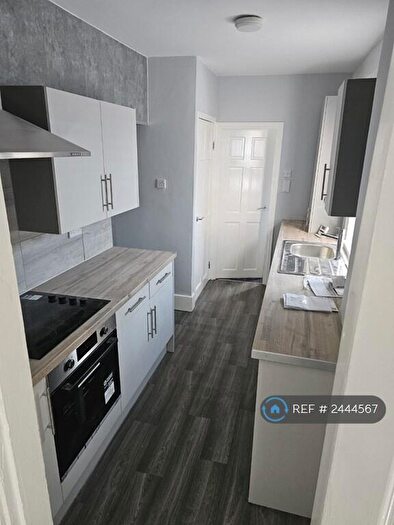 4 Bedroom Flat To Rent In Stanhope Road, South Shields, NE33