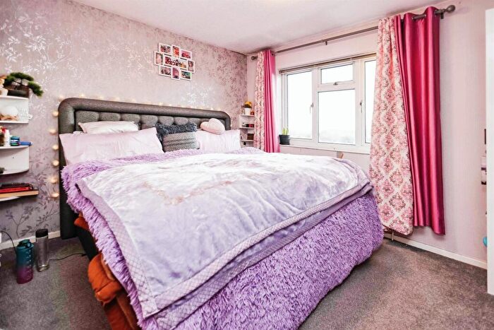 4 Bedroom Detached House For Sale In Olliver Close, Halesowen, B62