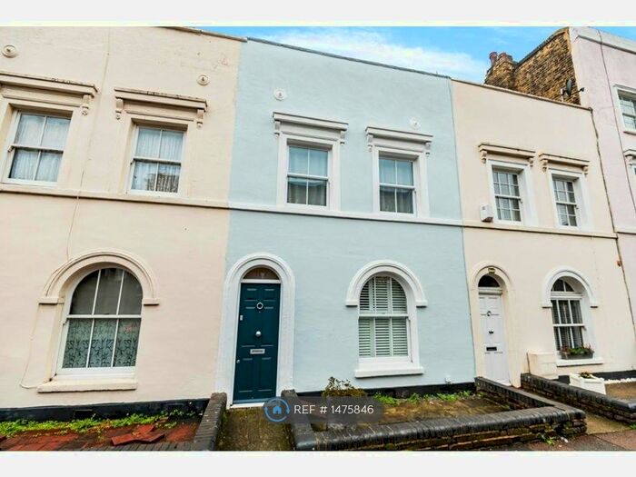 2 Bedroom Terraced House To Rent In Old Woolwich Road, London, SE10