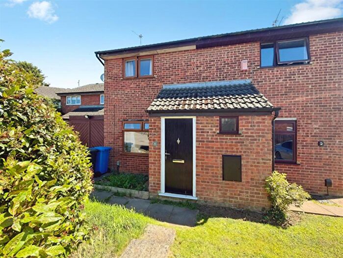 2 Bedroom Semi Detached House To Rent In Glastonbury Close, Kettering, Northamptonshire, NN15