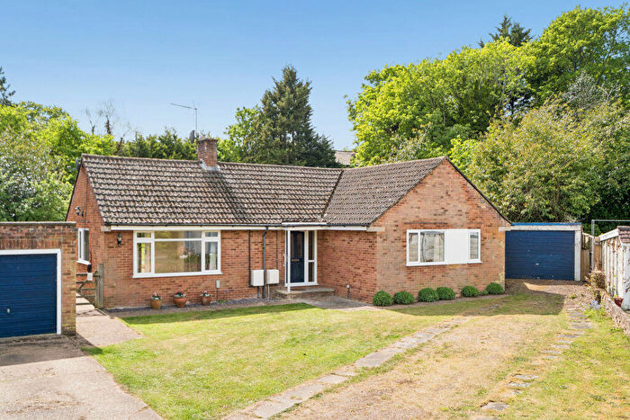 3 Bedroom Detached Bungalow For Sale In Byeways Close, Knowl Hill, Nr. Maidenhead., RG10