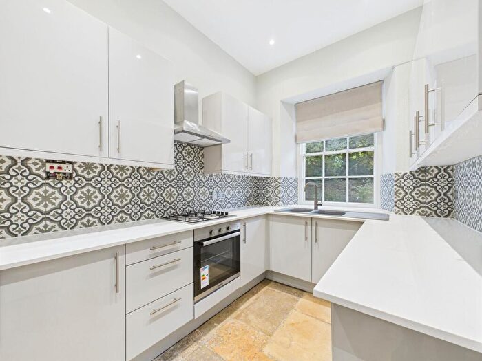 4 Bedroom Semi-Detached House To Rent In Church Street, Shipton-under-Wychwood, Chipping Norton, OX7