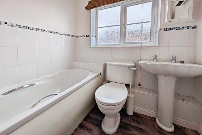 1 Bedroom Flat To Rent In Hulton Close, Woolston, SO19