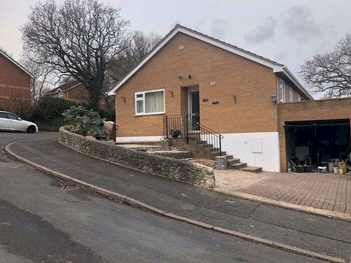 3 Bedroom Bungalow To Rent In Gatehouse Close, Dawlish, Devon, EX7