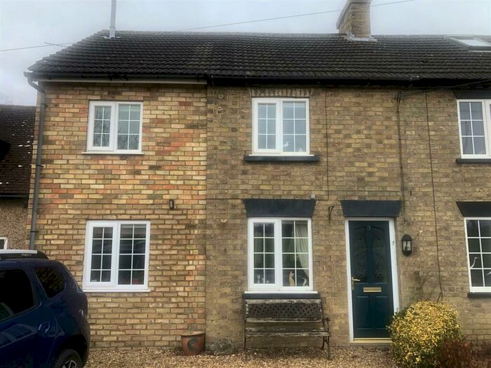 2 Bedroom End Of Terrace House To Rent In Oldways Road, Ravensden, MK44