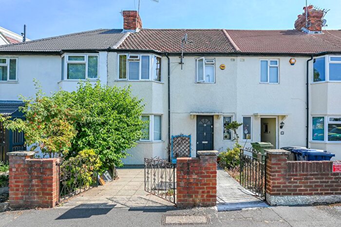 3 Bedroom Property For Sale In Avalon Road, West Ealing, London, W13