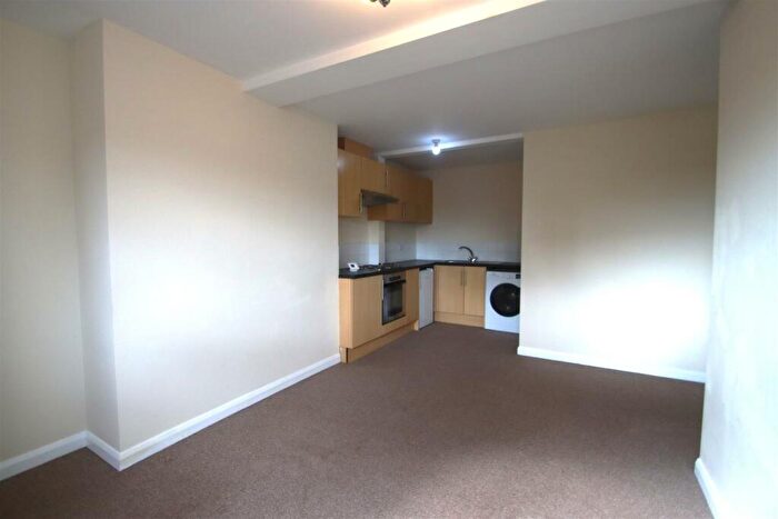2 Bedroom Flat To Rent In Northfield Road, Harborne, Birmingham, B17
