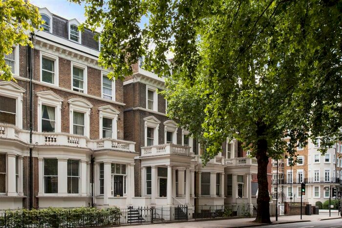 1 Bedroom Flat To Rent In Holland Park Avenue, London, W11