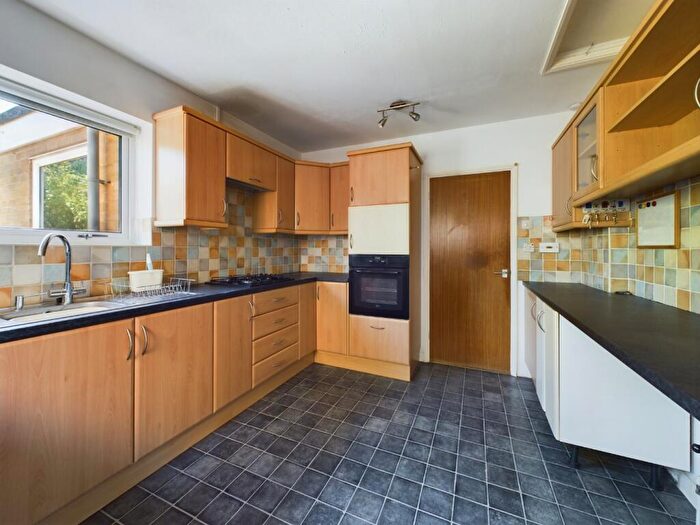 4 Bedroom Detached Bungalow For Sale In Spring Lane, Flore, Northampton, NN7