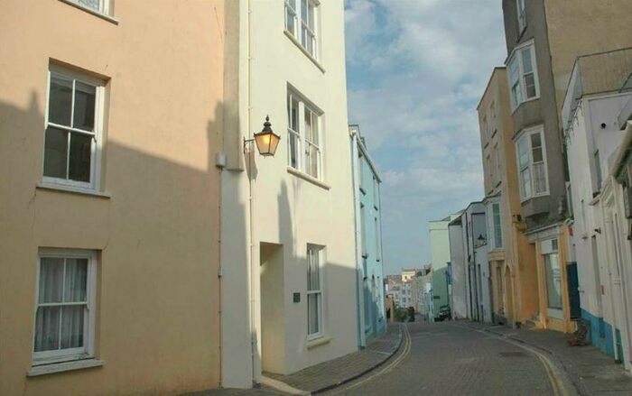 Studio To Rent In Crackwell Street, Tenby Town, SA70
