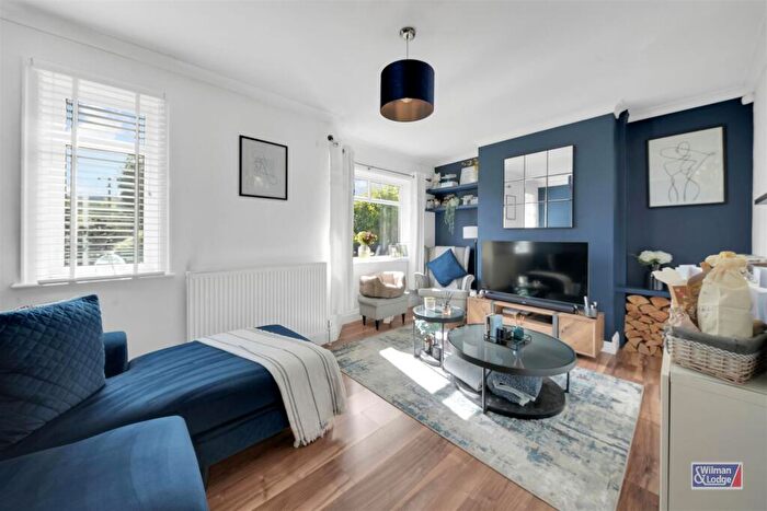 2 Bedroom Semi-Detached House For Sale In Bridge End, Glusburn, BD20